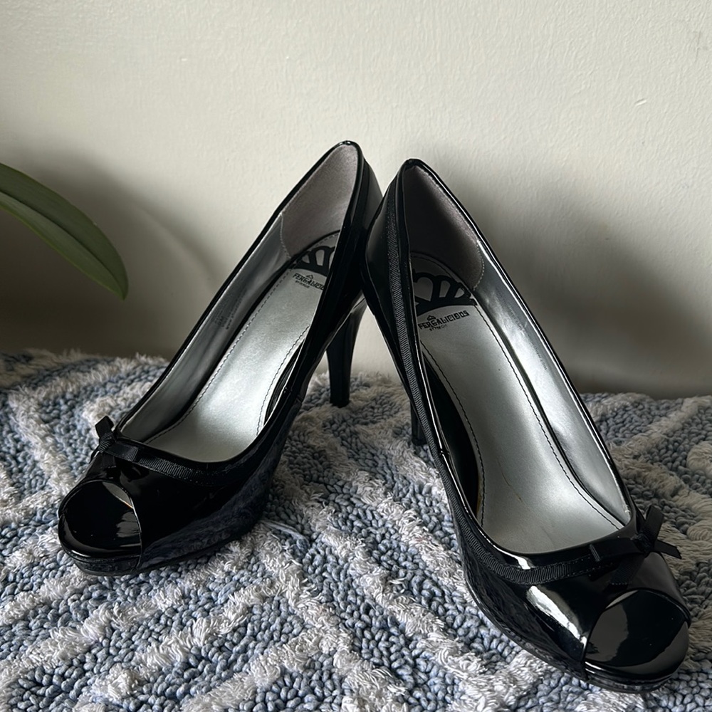 Fergalicious Black High Heels Peep Toe Pumps | Color: Black | Size:9